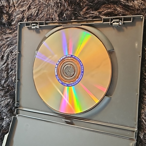 Thrilling DVD Collection - Picture 4 of 10